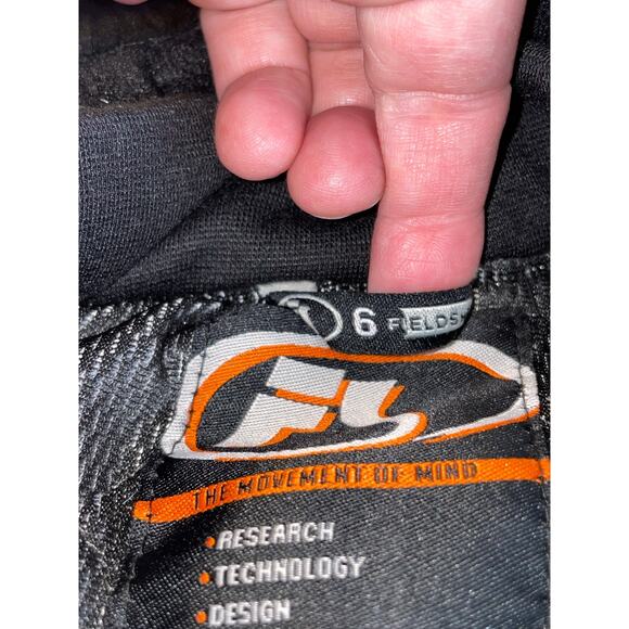 Fieldsheer Women's Motorcycle Jacket with CE‎ Protective Armor - Women's Size 6 - Picture 16 of 16